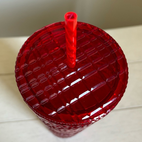 Starbucks 2023 Red Holiday Cup - Picture 4 of 5